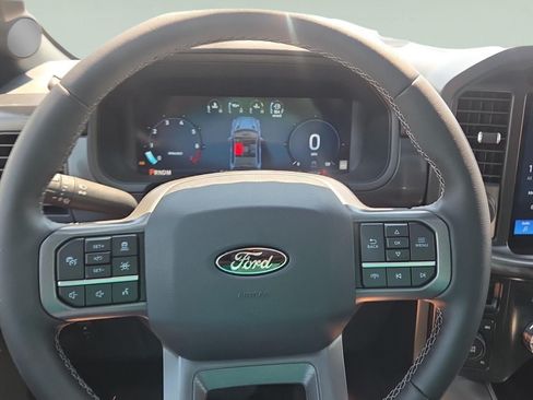 Used 2025 Ford F150 Lariat AWD/4WD image 12