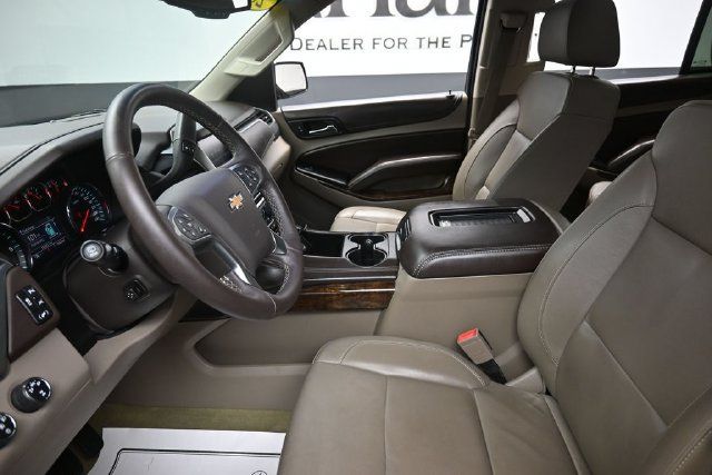Used 2016 Chevrolet Tahoe LT w/ Luxury Package AWD/4WD image 16