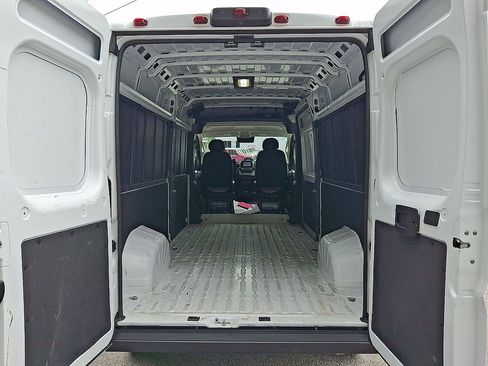 Used 2026 RAM ProMaster 2500 w/ Convenience Group FWD image 18