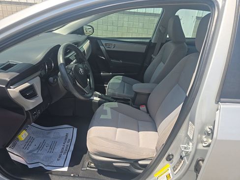 Used 2016 Toyota Corolla LE FWD image 7