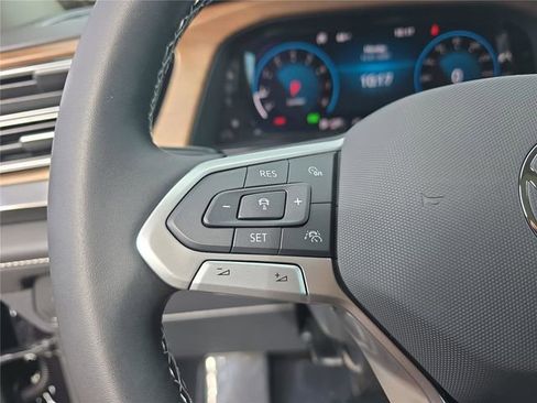 New 2026 Volkswagen Atlas SE FWD image 26