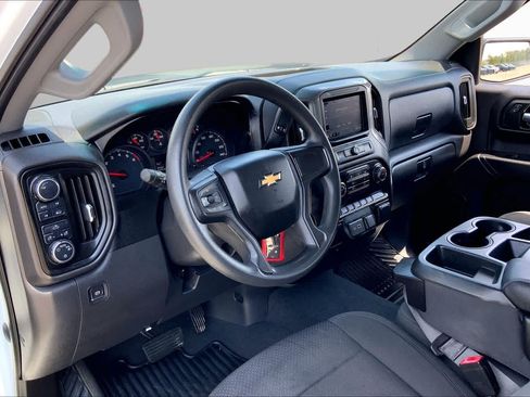 Used 2021 Chevrolet Silverado 1500 Custom AWD/4WD image 16