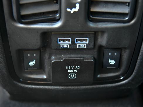 Used 2024 Dodge Durango GT image 42