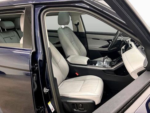 Used 2023 Land Rover Range Rover Evoque SE AWD/4WD image 9
