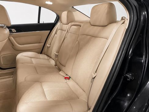 Used 2011 Lincoln MKS FWD image 23