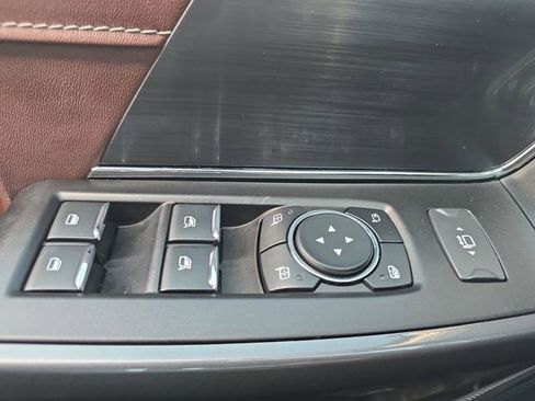 Used 2023 Ford F150 Lariat w/ Equipment Group 502A High image 29