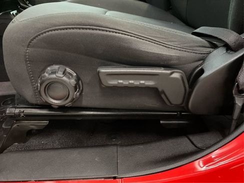 Used 2022 Jeep Gladiator Sport image 24