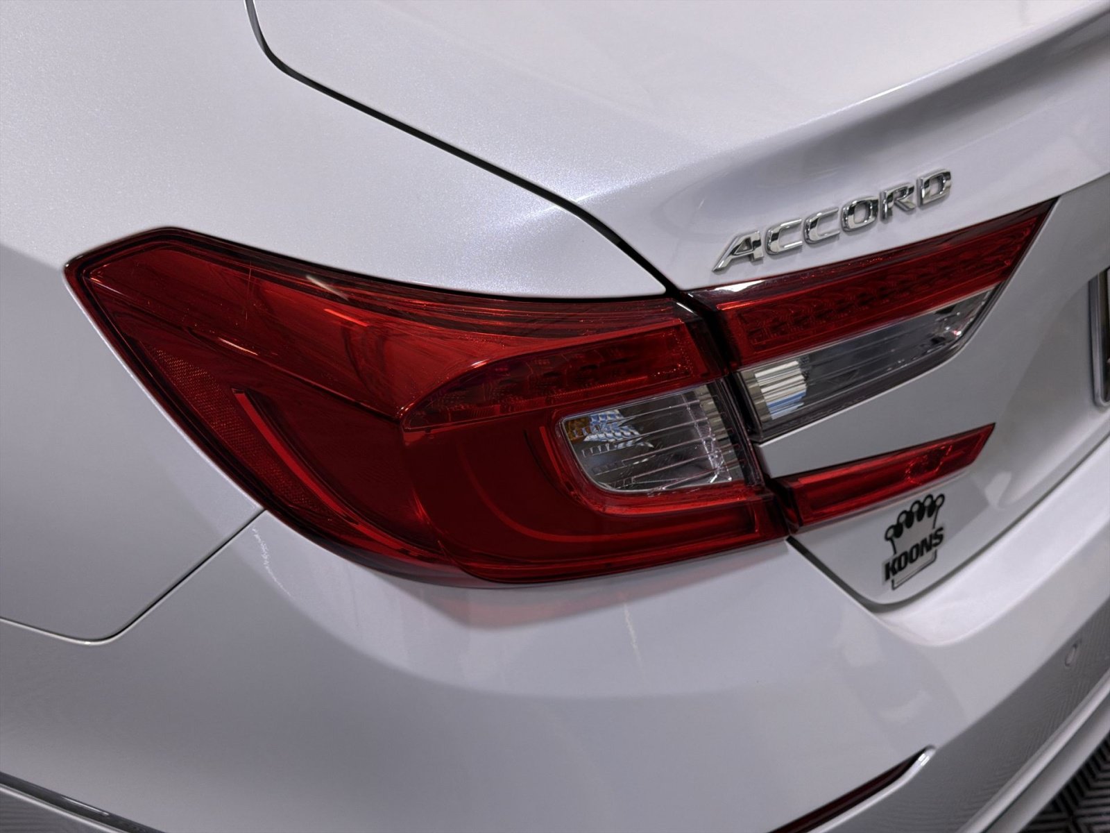 Used 2021 Honda Accord Touring image 17