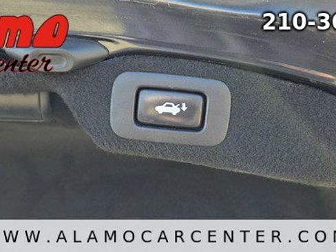 Used 2009 Lexus LS 460 Luxury image 28