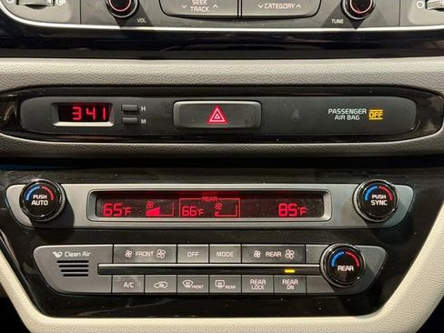 Used 2015 Kia Sedona EX image 14