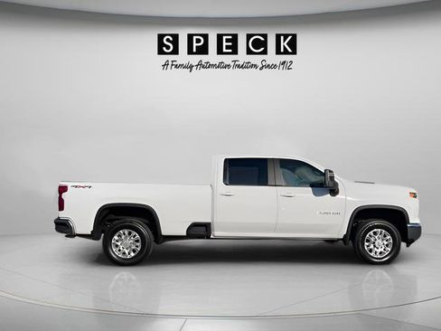 Used 2024 Chevrolet Silverado 3500 LT w/ Convenience Package image 10