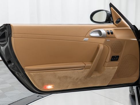 Used 2007 Porsche 911 Carrera 4S AWD/4WD image 19