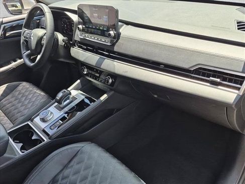 Used 2023 Mitsubishi Outlander SEL FWD image 23