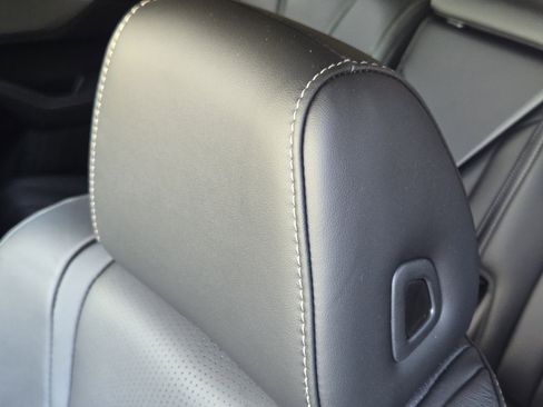 Used 2025 Acura MDX w/ Technology Package image 16