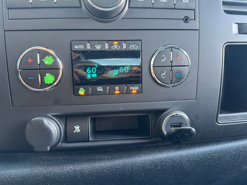 Used 2010 Chevrolet Silverado 1500 LT w/ Power Pack Plus image 27