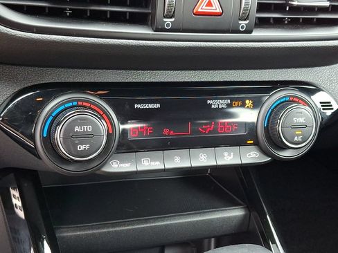 Used 2024 Kia Forte GT-Line FWD image 14