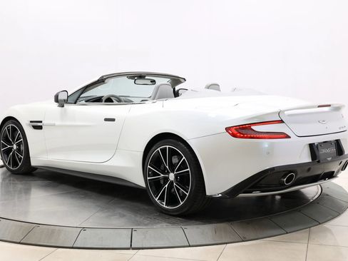 Used 2014 Aston Martin Vanquish Volante RWD image 63