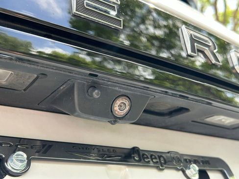 Used 2020 Land Rover Range Rover Evoque S AWD/4WD image 31