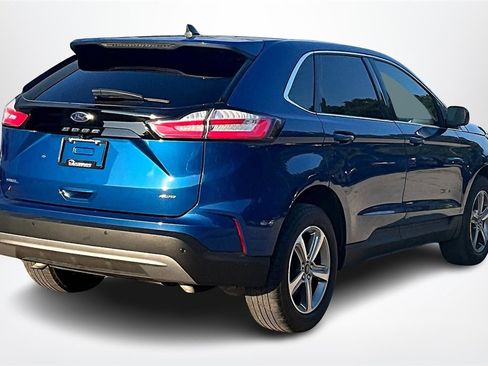 Used 2022 Ford Edge SEL w/ Convenience Package image 5