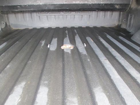 Used 2014 GMC Sierra 2500 Denali w/ Suspension Package, Off-Road image 8