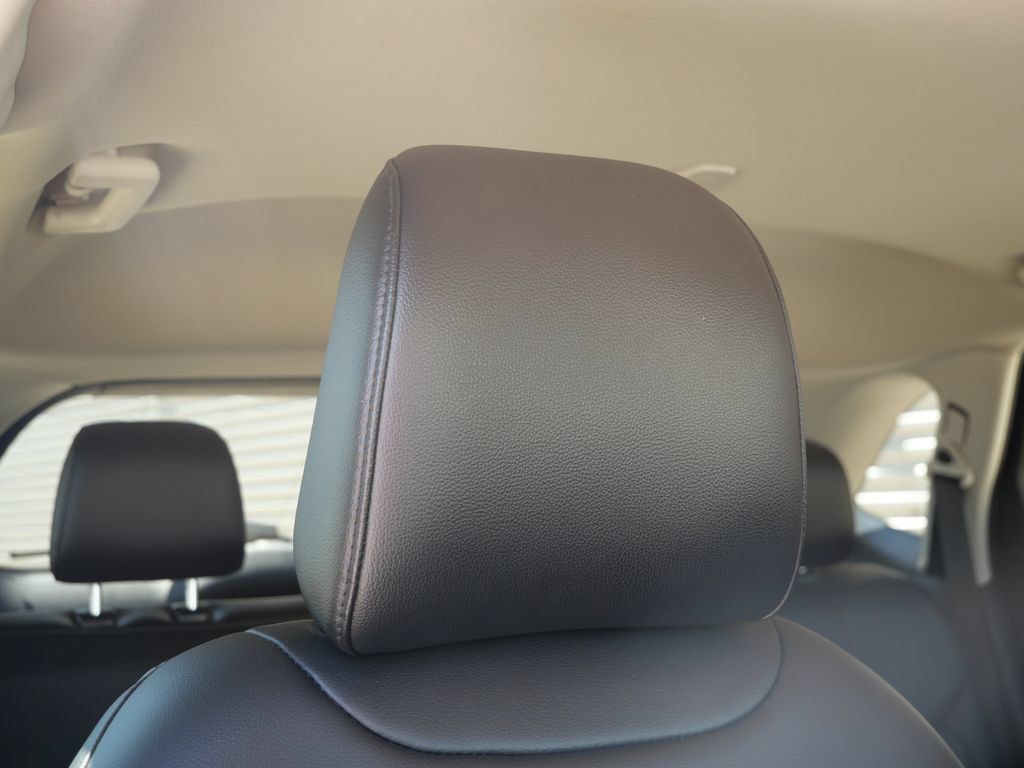 Used 2024 Ford Edge SEL AWD/4WD image 21