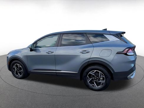 Used 2025 Kia Sportage LX image 10