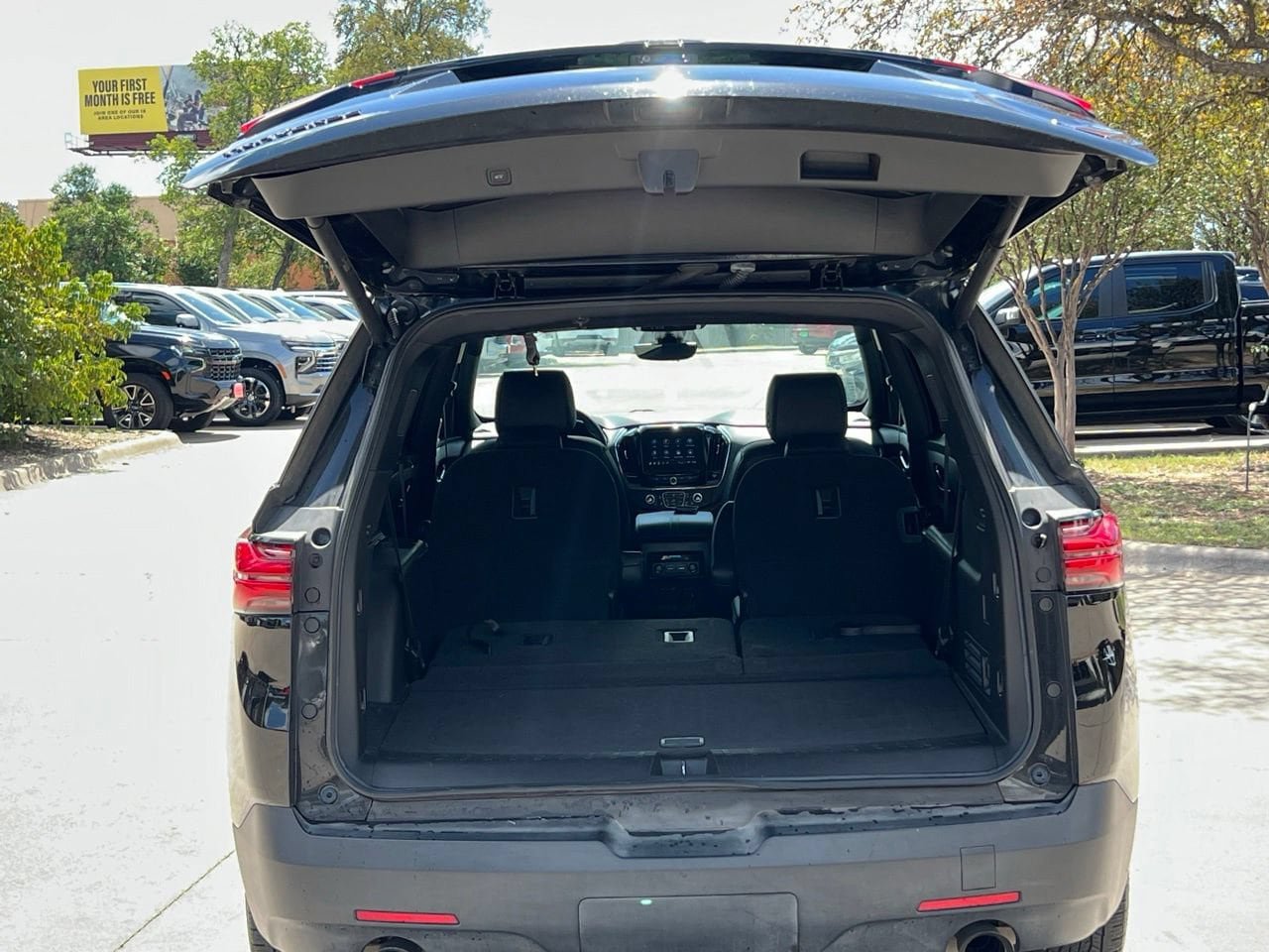 Certified 2023 Chevrolet Traverse RS FWD image 23