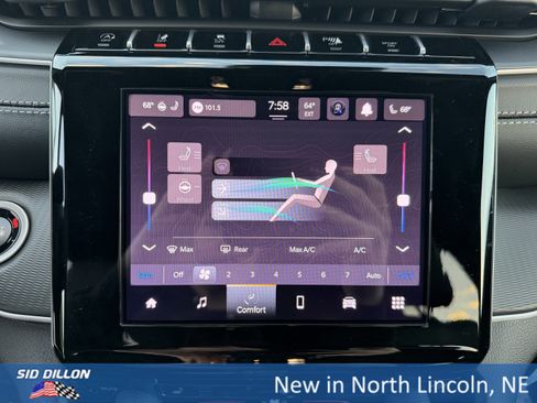 New 2025 Jeep Grand Cherokee Altitude image 11