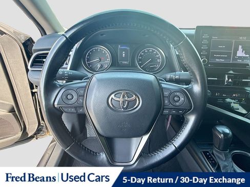 Used 2023 Toyota Camry SE FWD image 13