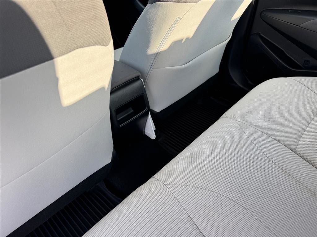 Used 2020 Toyota Corolla LE FWD image 15
