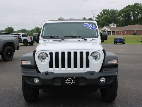 Used 2019 Jeep Wrangler Unlimited Sport S AWD/4WD image 3