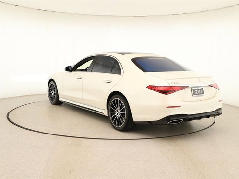 Used 2022 Mercedes-Benz S 580 4MATIC Sedan image 4