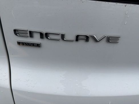 Used 2025 Buick Enclave Preferred image 4