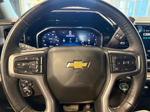 Used 2025 Chevrolet Silverado 1500 LT image 19