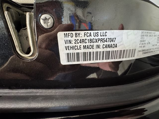 Used 2023 Chrysler Pacifica Touring-L FWD image 30