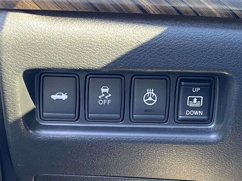 Used 2016 Nissan Maxima Platinum image 28