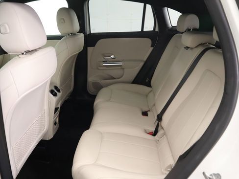 Certified 2022 Mercedes-Benz GLA 250 image 21