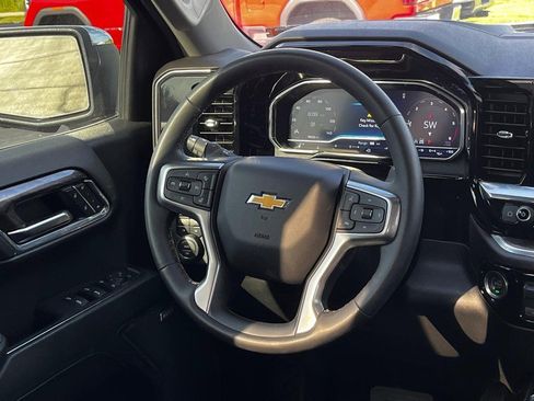 Used 2023 Chevrolet Silverado 1500 LTZ w/ LTZ Premium Package image 17