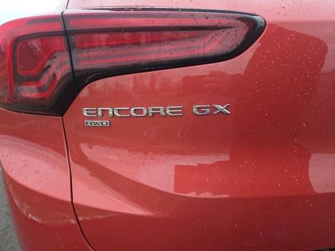 Used 2024 Buick Encore GX Sport Touring AWD/4WD image 10