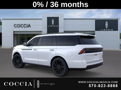 New 2025 Lincoln Navigator Reserve w/ Jet Appearance Package image 4