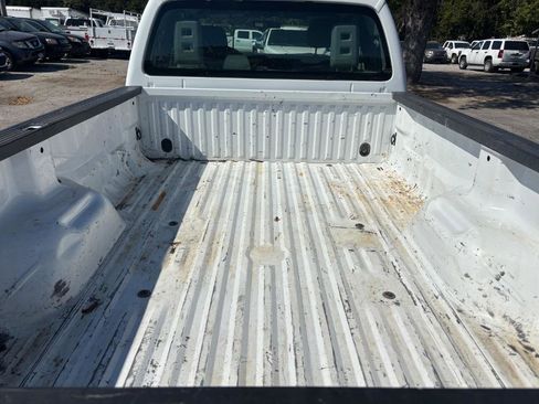 Used 2011 Ford F250 XL w/ PWR Equipment Group image 5