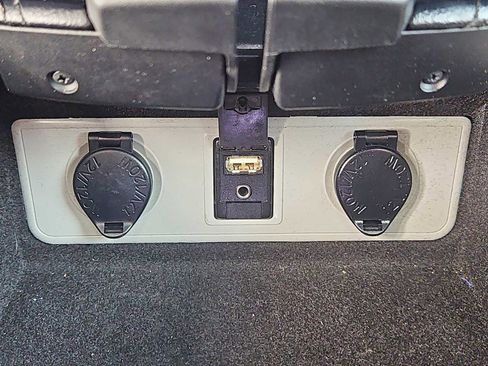 Used 2016 Toyota Avalon XLE Plus image 17