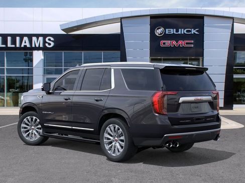 Used 2024 GMC Yukon Denali w/ Denali Reserve Package AWD/4WD image 3