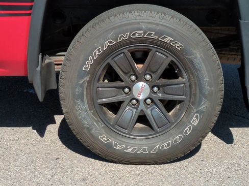 Used 2014 GMC Sierra 1500 SLE image 14