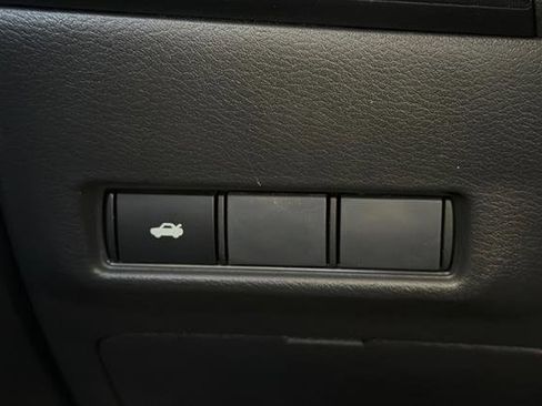 New 2026 Nissan Sentra SV w/ Floor Mat Package FWD image 28