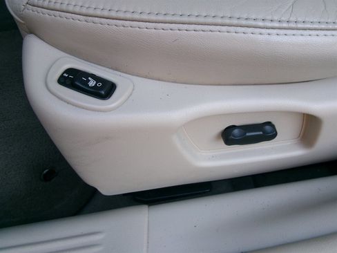 Used 2005 Chevrolet Malibu LT image 35