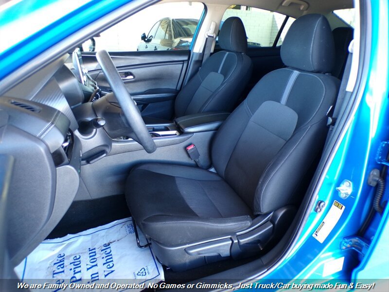 Used 2024 Nissan Sentra SV FWD image 15