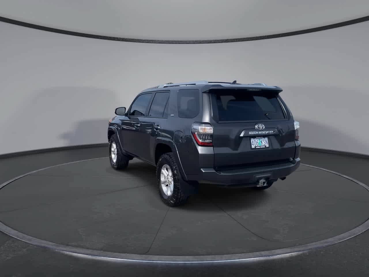 Used 2018 Toyota 4Runner SR5 Premium AWD/4WD image 8