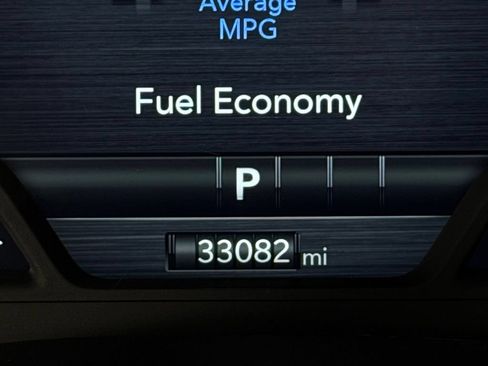 Used 2025 RAM 1500 Laramie w/ Sport Appearance Package AWD/4WD image 15