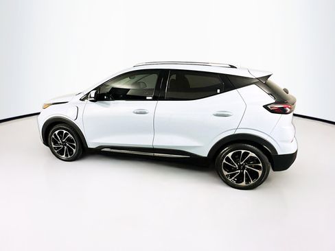 Used 2022 Chevrolet Bolt EUV Premier w/ Sun & Sound Package image 4